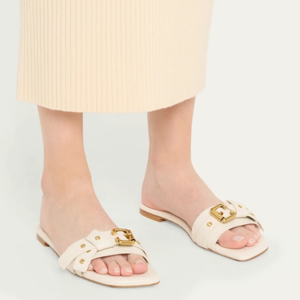 🤍 CHLOE Mae White Leather Buckle Flat Slide Sandals 🤍 - Picture 2 of 9